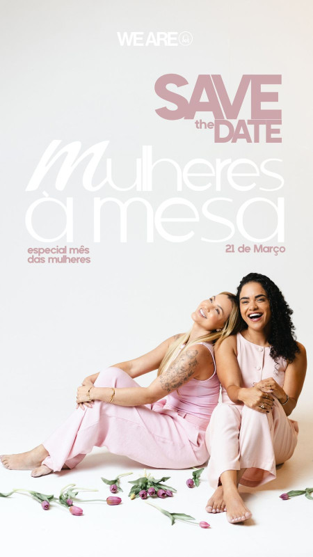 MULHERES A MESA
